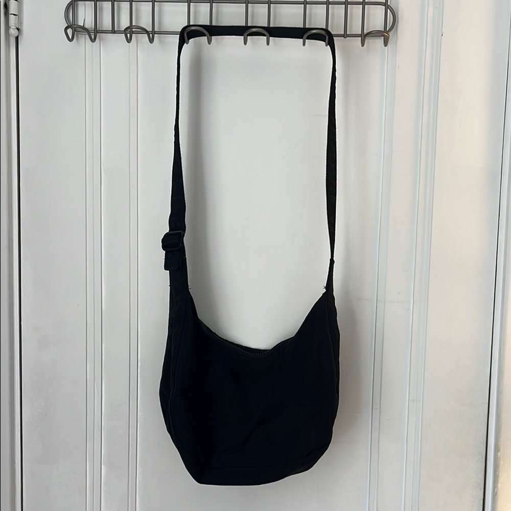 Black Medium Baggu Crescent Bag